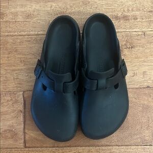 Birkenstock Boston Men’s Black Rubber Slip-Ons
